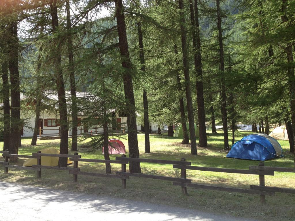ואלסאברנקה Hotel Camping Grivola מראה חיצוני תמונה